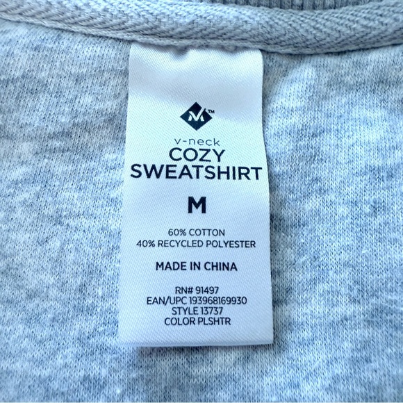 V-neck Cozy Sweatshirt Women Size Medium Heather Gray Front Pockets Casual Basic - Picture 2 of 12